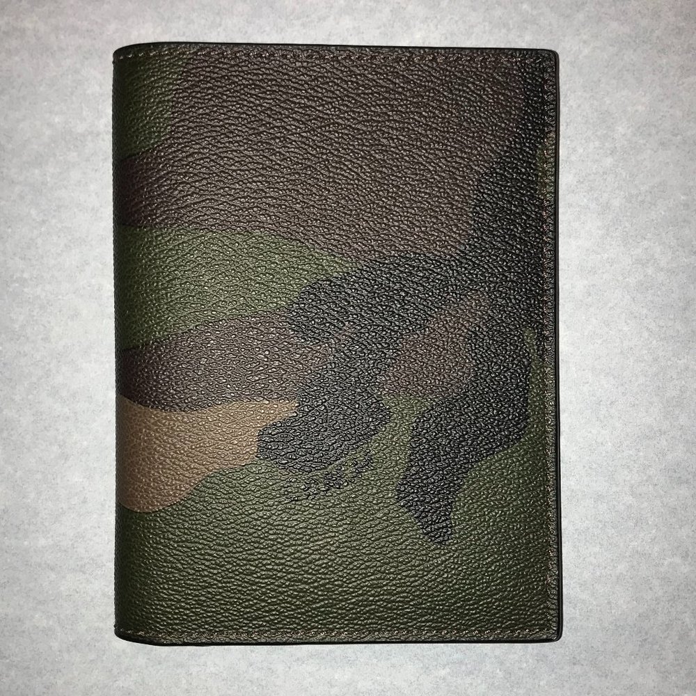 NWOT COACH Camo Passport Wallet